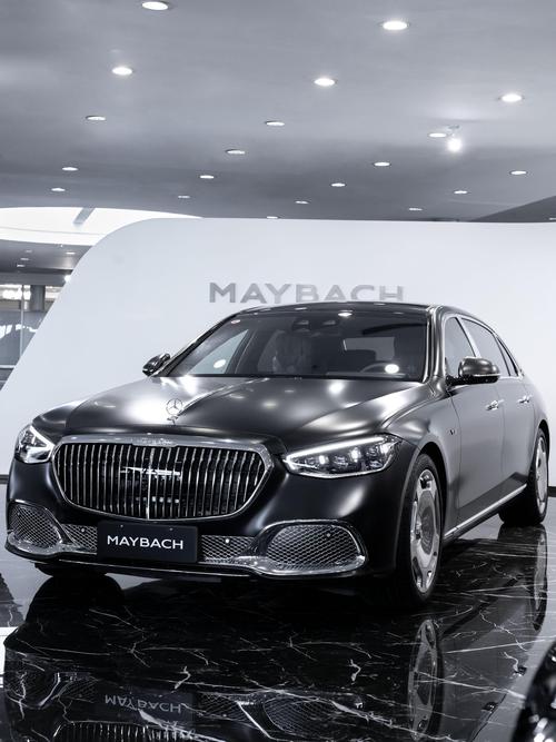 佛山195岚图汽车的售后服务让用户无忧出行，迈巴赫未来的豪华车趋势