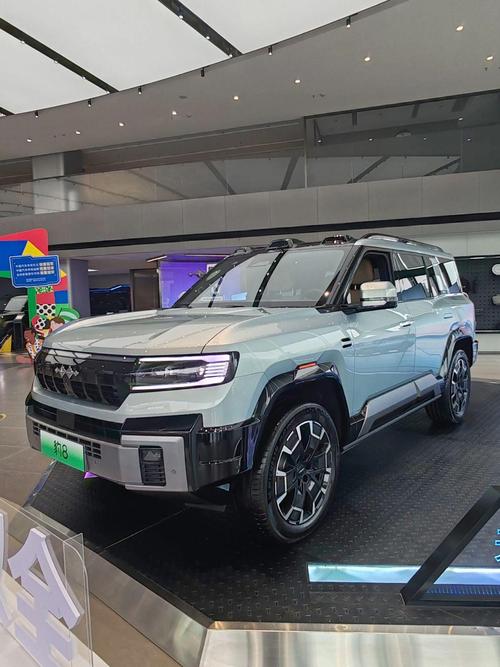 佛山195比亚迪方程豹硬派越野的爆款，英菲尼迪35周年与你共成长